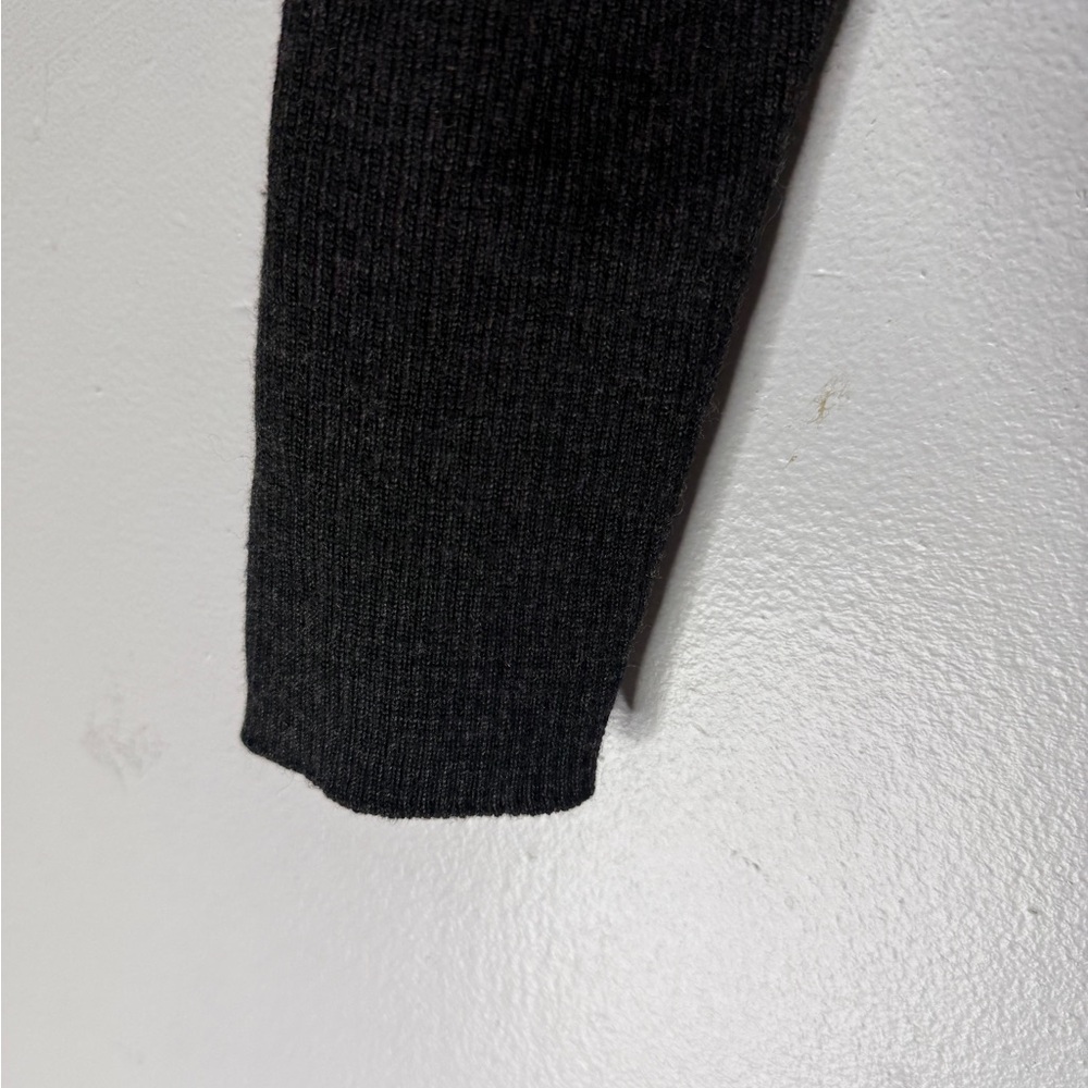 Vintage J Crew Ribbed V Neck Merino Wool Gray Sweater Hong Kong Medium - Picture 4 of 4